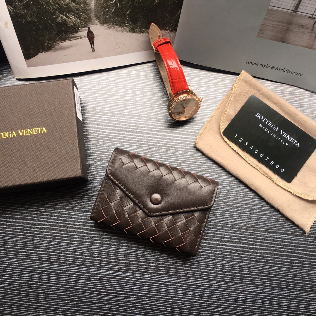 個性的なデザ 人気ブランドボッテガヴェネタ Bottega Veneta 実物の写真 N品スーパーコピー代引き対応国内発送後払い安全必ず届く優良サイト